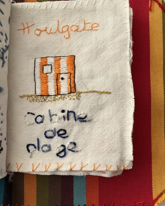 Page 10 du journal de broderie : Houlgate — cabine de plage